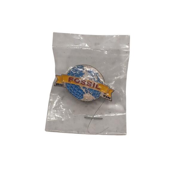 Vintage Fossil Brand World Folded Pin - Picture 1 of 2